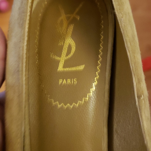 Shoes - Picture 6 of 6